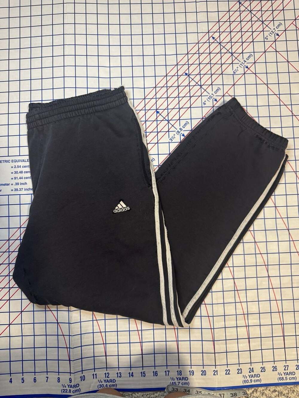 Bundle Vintage Adidas 3-Stripe Black Pullover Hoodie L and pants M - Picture 7 of 13